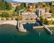 Great Lake View Artists Apartment