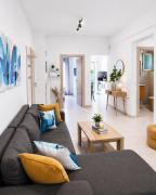 Bloom in the City- Cozy Apartment with Private Garden