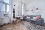 Kilińskiego Downtown Chic Apartment by BookingHost