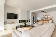 Amipa by Aguilarent