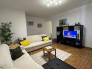 Golfinho by FHR - 3m da praia