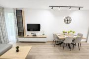 Stylish 1BR w Terrace | Work & Couples