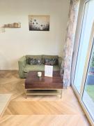 Paisible 2 pièces proche du métro 12