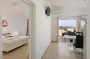 Peacefull Apartment with Garden and Barbeque