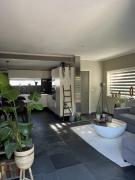 Grevelingenmeer Bungalow Retreat - 5 min to Beach