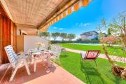 Cinzia Apartment Front Beach - Happy Rentals