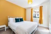 Spacious 3-Bedroom Flat in Gateshead
