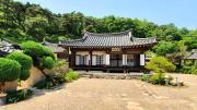 Tohyang Traditional House