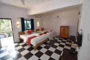 Top Candolim