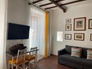 The Yellow Nest - Apartment Suite in Trastevere