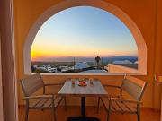 Top Oia