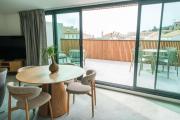 Les Suites du Parc - Appartement dexception au dernier étage avec une grande terrasse vue mer de 2 chambres face au parc Simone Veil à 2 minutes des halles