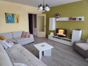Sunny Apartment near the Park