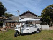 GIVE ME FIVE -TukTuk Base- near Takahama blue beach