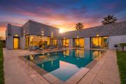 Villa Awzel Luxury Private Hot Tub, Swimming Pool & Steam Room