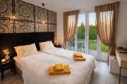 MMA Apartament with Private Garden & Terrace