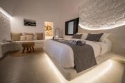 Top Oia