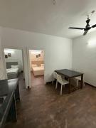 Sunshine Park By RoomzAway