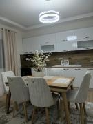 AS Villa Vlore Garden &Parking Privat