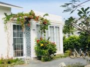 Villa biển kê gà với hồ bơi tràn bờ riêng tư