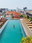 Lao Poet Hotel