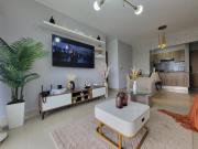 Golden Luxury Vacation Home With Balcony