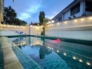 walking st 5min,walk to beach,5BR