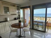 Studio belle vue mer, centre, commodité, plages