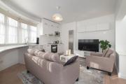 Modern Split-Level flat South Kensington London - Pass the Keys