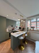 Modern flat in Putney
