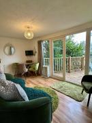 Lazy Lake Lodge, Glan Gwna, Snowdonia