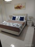 Gold Pearl Maggie Sea View Villa