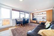 Spacious 3-Bedroom Duplex in Wimbledon with Easy Central London Access