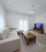 Sea View Green Hill Apartment 2