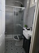 Beautiful 3 bed family home with hot tub, near the beach