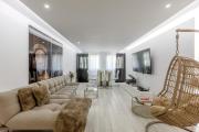 Spacious 3-bedroom condo near Lisbon Airport
