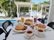 De BOUGENVILLE Tulap Beach Front