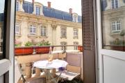 Premium Two-Bedroom Apartment with Balcony and Secure Parking Lyon 6th