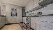 Stylish Duplex with Lounge
