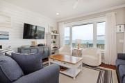Top Oak Island