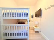Aldgate East Stays