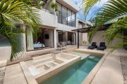 Contemporary 2BR Villa with Rooftop Lounge & Pool