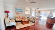 Top Broadwater