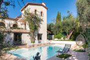 REF 2154 - Provencale Villa to rent Cannes