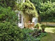 Top Winfrith Newburgh