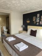 Luxury Private Pool Villa-5 min to Land Of Legends