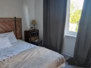 Hillside view house with garden, private parking, quiet location - 12 min to Old town anytime, Long stays welcome