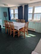 Top North Truro