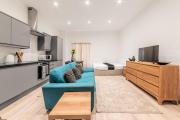 Stylish Modern City Center Flat