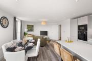 Luxury Wembley 2 bed Flat - Sleeps 9